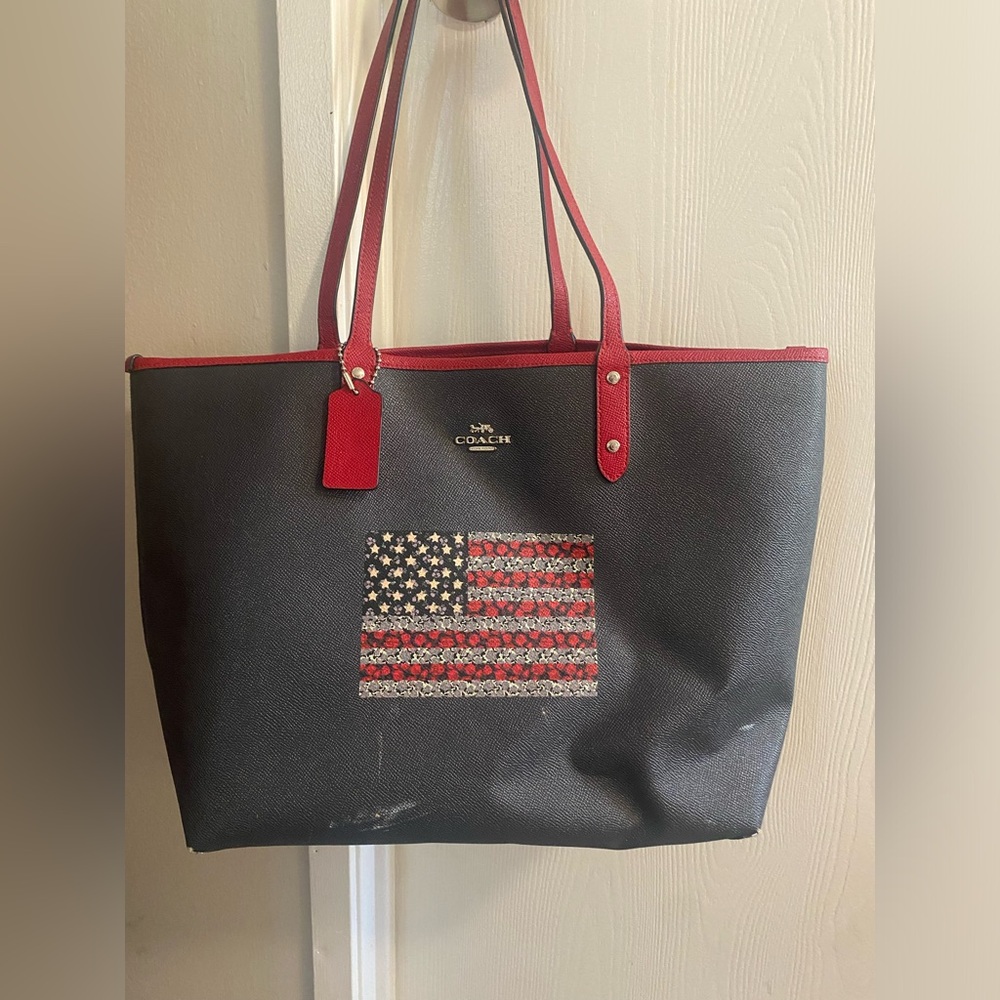 Pre-loved Coach Americana Tote